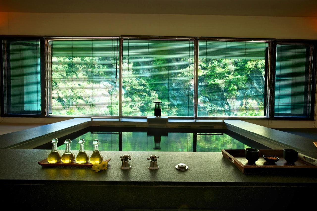 Silks Place Taroko Hotel Fushi Bagian luar foto