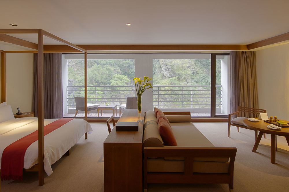 Silks Place Taroko Hotel Fushi Bagian luar foto