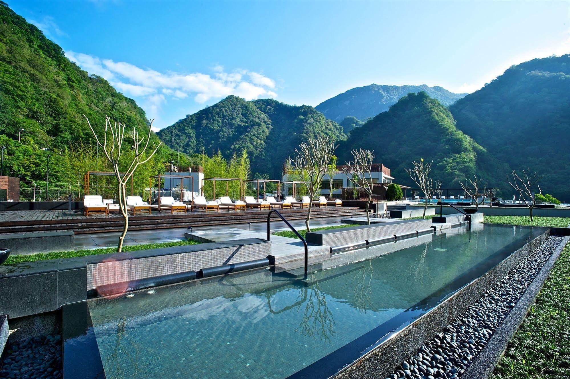 Silks Place Taroko Hotel Fushi Bagian luar foto