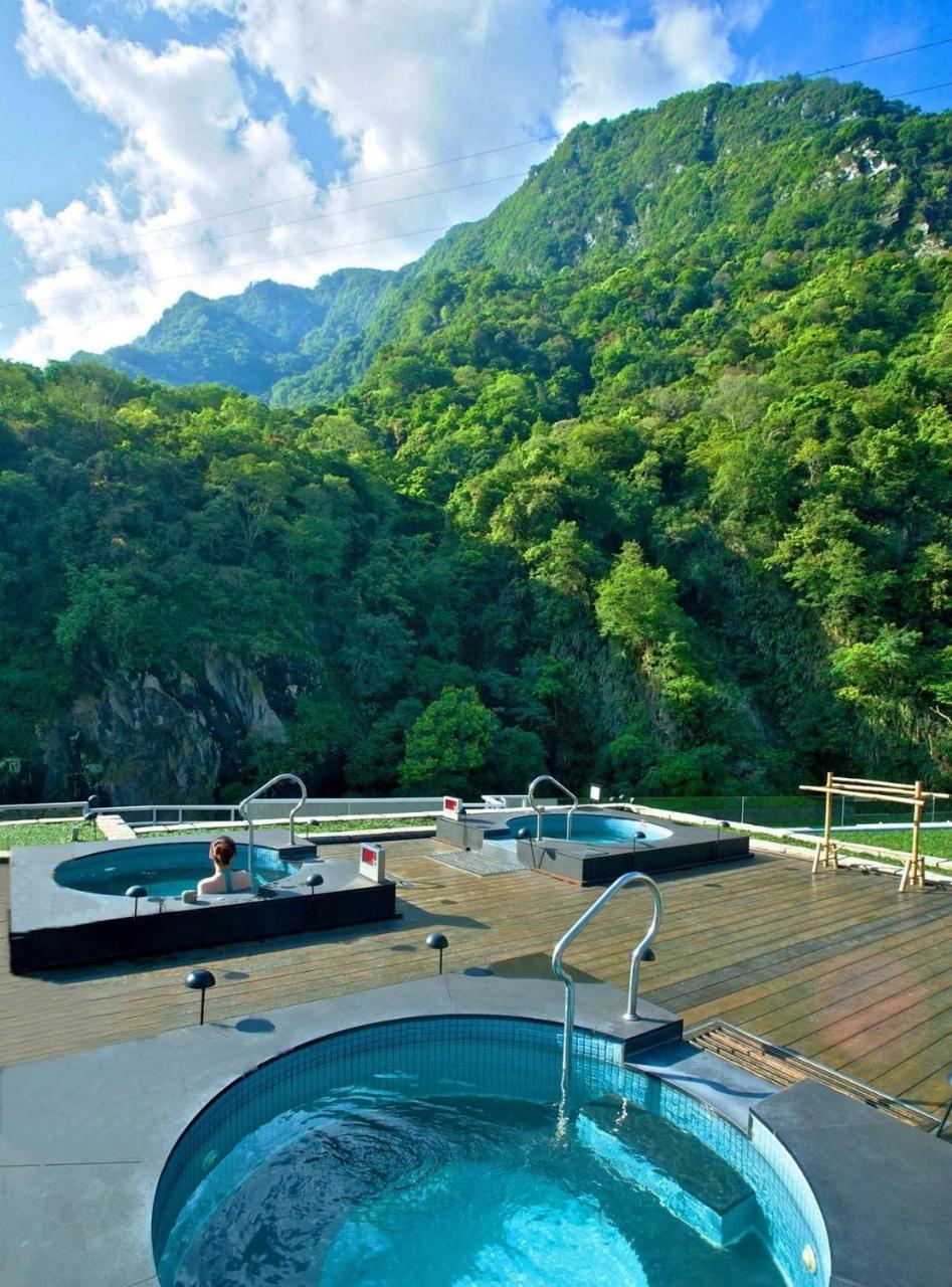 Silks Place Taroko Hotel Fushi Bagian luar foto